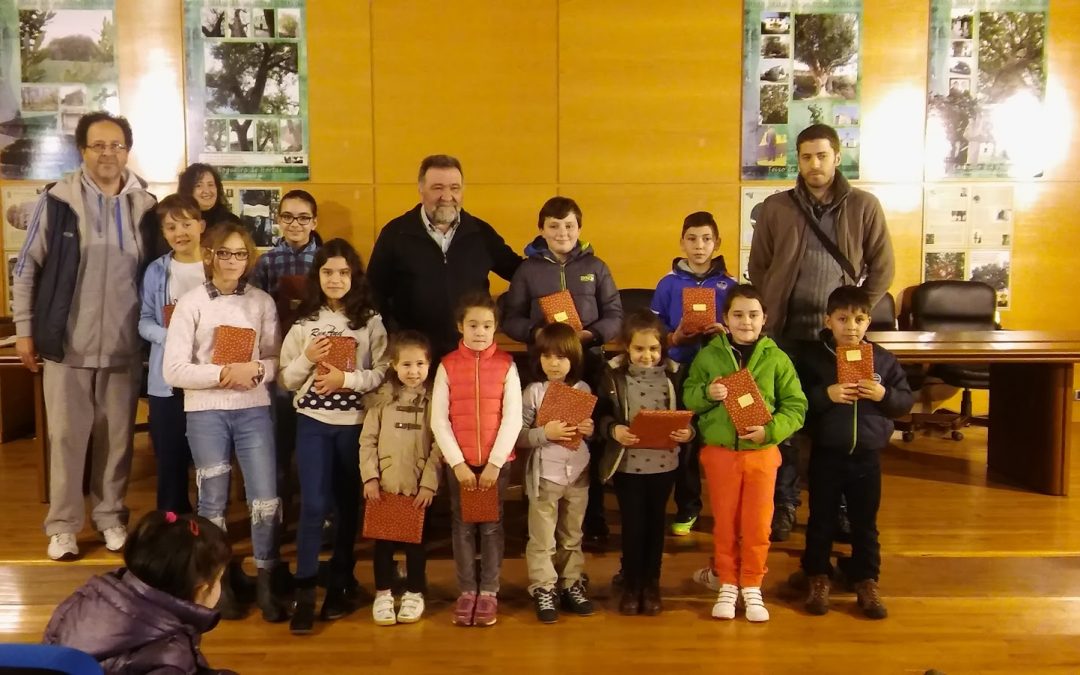 20-01-2017 CONCURSO DE NADAL NA BIBLIOTECA DA PASTORIZA, por Lucía Luaces López e Alexia Quintas Andión (Reporteiros da Pastoriza).